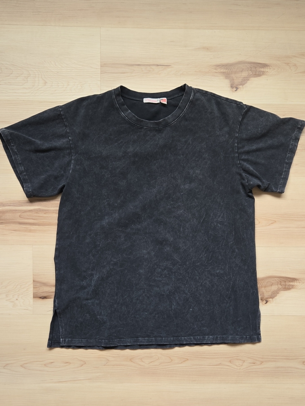 Maronie Women's T-shirt, Black Mineral Wash, Size Small